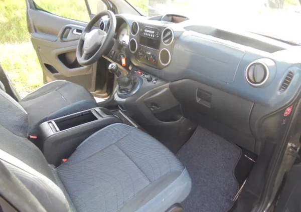 Peugeot Partner cena 15800 przebieg: 235700, rok produkcji 2010 z Sieradz małe 154